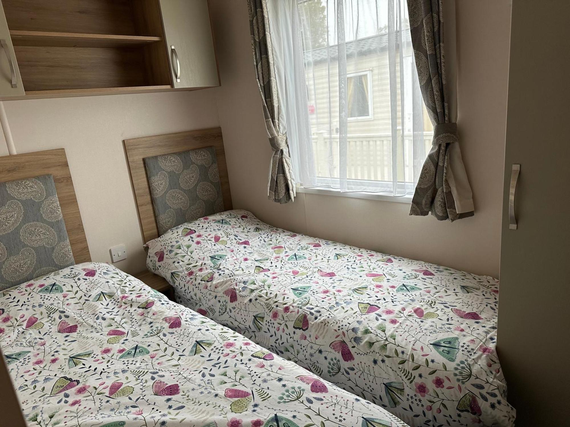 Felixstowe Chimo Caravan 8 Sleeps 5 Min To Beach Esterno foto
